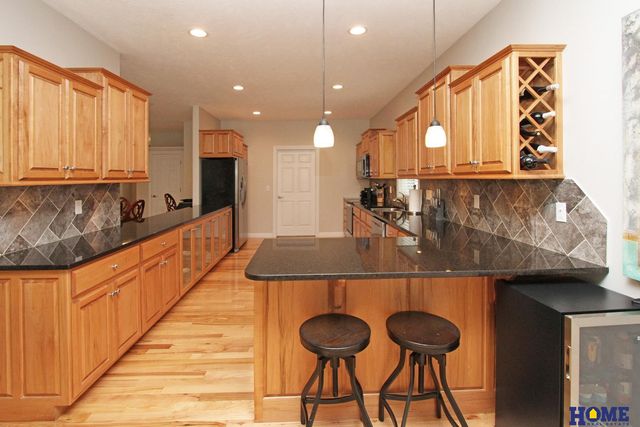 6528 Lone Tree Drive, Lincoln, NE 68512