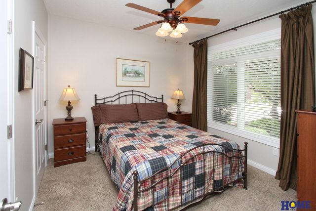 6528 Lone Tree Drive, Lincoln, NE 68512