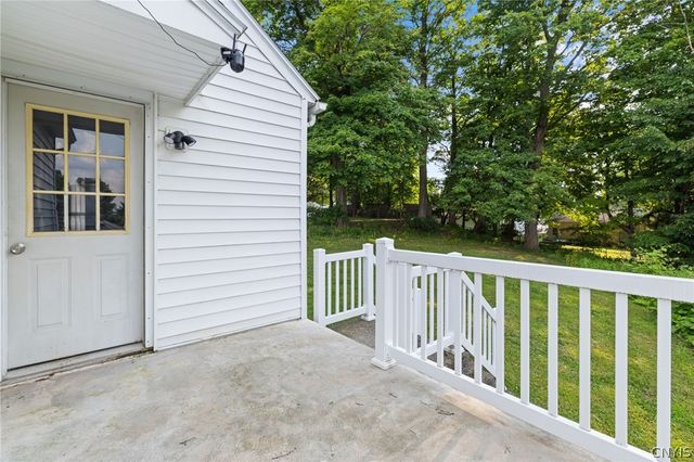 108 Sutton Drive, Camillus, NY 13219