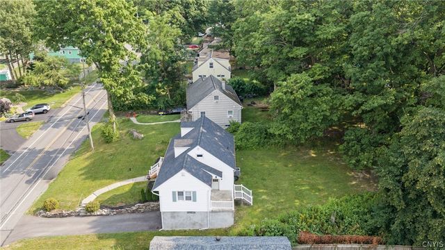 108 Sutton Drive, Camillus, NY 13219