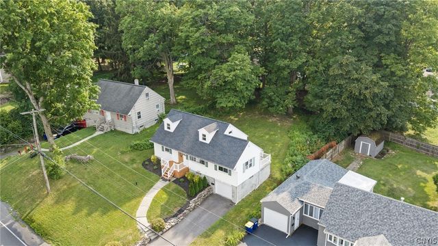 108 Sutton Drive, Camillus, NY 13219