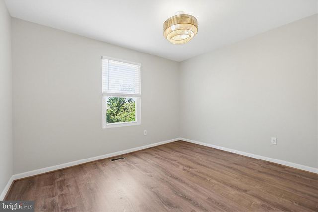 6660 HUNTER RD, Elkridge, MD 21075