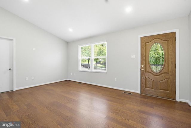6660 HUNTER RD, Elkridge, MD 21075