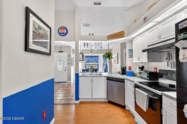 3044 Yorkshire Drive, Deltona, FL 32738