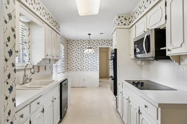 2001 Westridge Drive, Plano, TX 75075