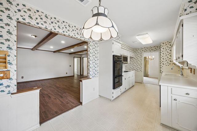 2001 Westridge Drive, Plano, TX 75075