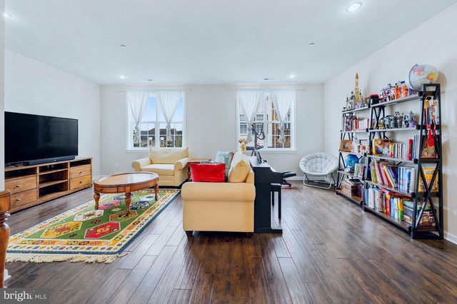 103B JAY ALY, Media, PA 19063