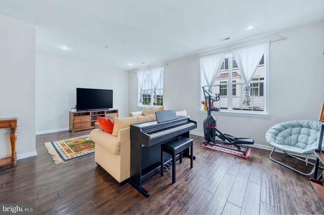 103B JAY ALY, Media, PA 19063