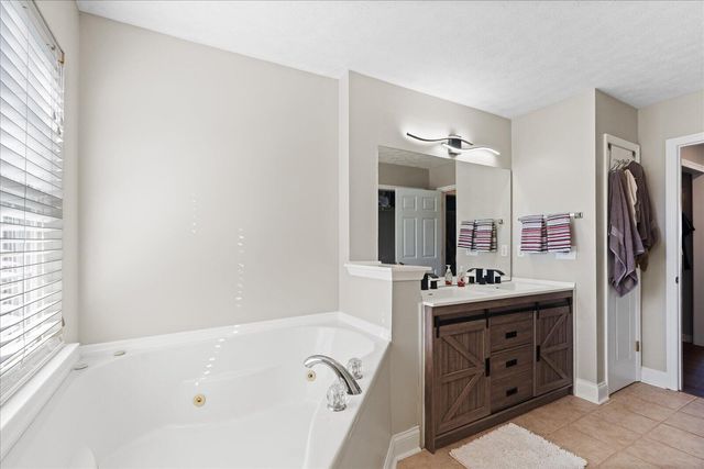 7010 Barleyfield Drive, Harrison, TN 37341