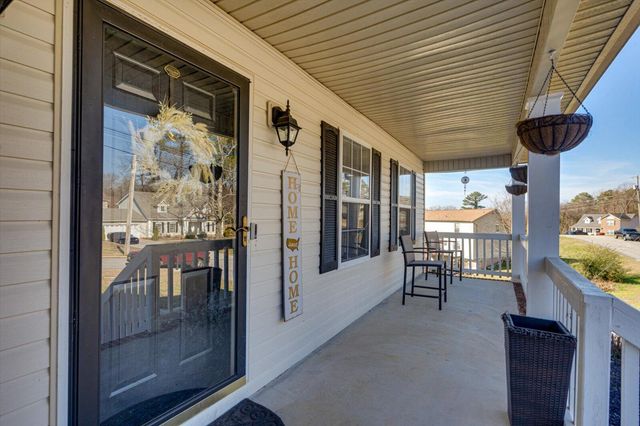 7010 Barleyfield Drive, Harrison, TN 37341