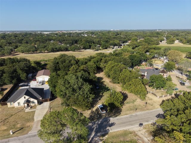 1712 S Sam houston Road, Mesquite, TX 75149
