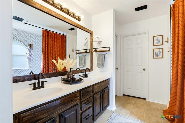 518 Bandera Circle, New Braunfels, TX 78130