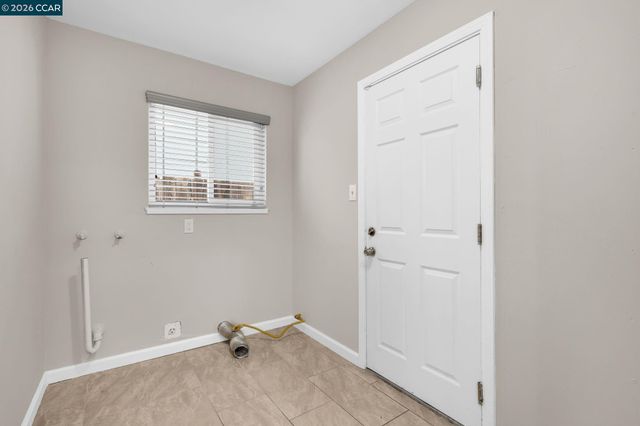 3411 Clayburn Rd, Antioch, CA 94509