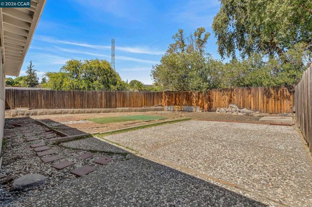 3411 Clayburn Rd, Antioch, CA 94509