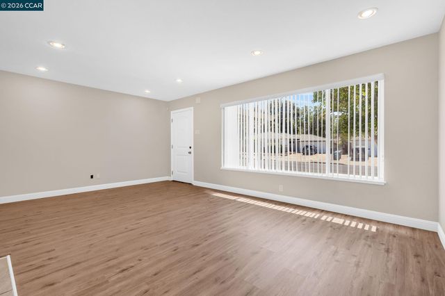 3411 Clayburn Rd, Antioch, CA 94509