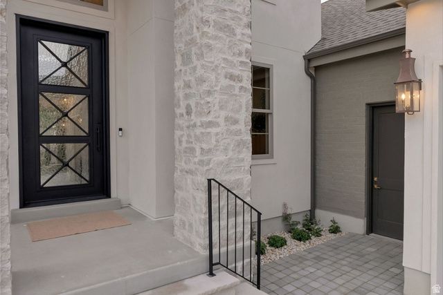646 W HIDDEN FARM DR, Farmington, UT 84025