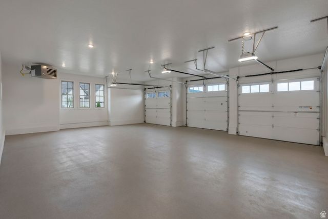 646 W HIDDEN FARM DR, Farmington, UT 84025