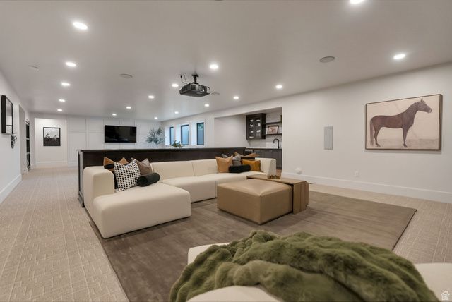 646 W HIDDEN FARM DR, Farmington, UT 84025