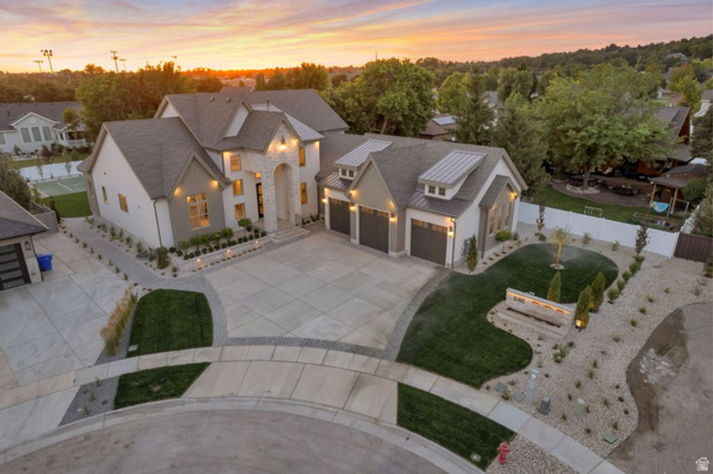 646 W HIDDEN FARM DR, Farmington, UT 84025