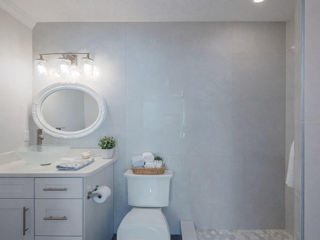 17001 DEER PRAIRIE DRIVE, Sarasota, FL 34240