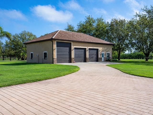 17001 DEER PRAIRIE DRIVE, Sarasota, FL 34240