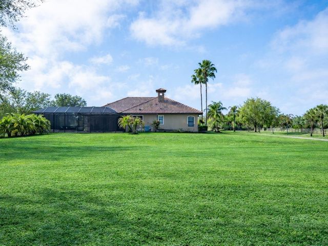 17001 DEER PRAIRIE DRIVE, Sarasota, FL 34240