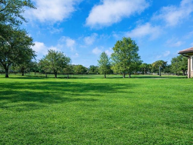 17001 DEER PRAIRIE DRIVE, Sarasota, FL 34240