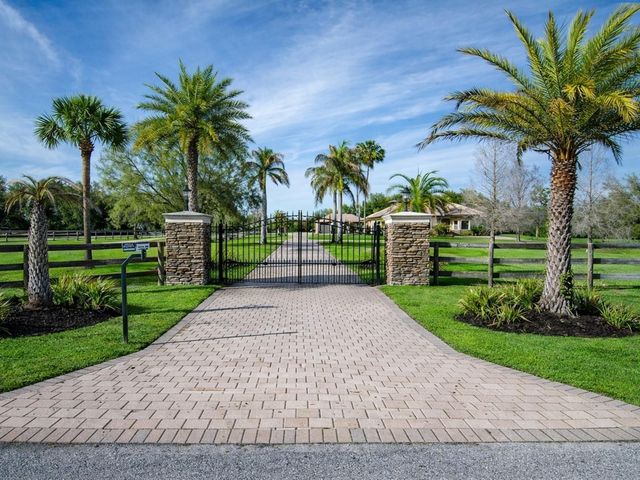 17001 DEER PRAIRIE DRIVE, Sarasota, FL 34240