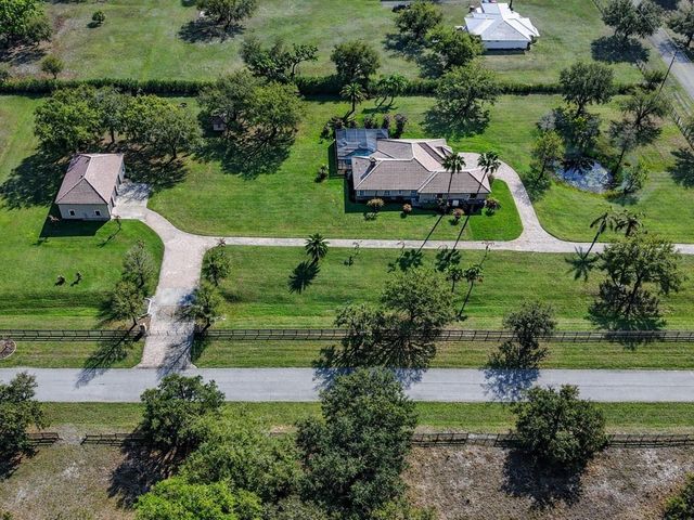 17001 DEER PRAIRIE DRIVE, Sarasota, FL 34240