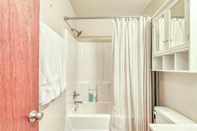 2200 SE 8th Street, Moore, OK 73160