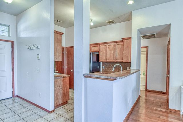 2200 SE 8th Street, Moore, OK 73160