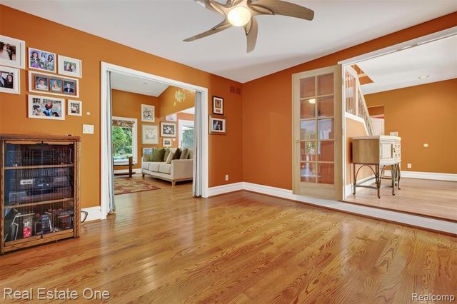 8520 Englewood Drive, Clarkston, MI 48346