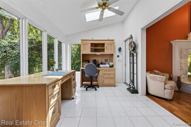 8520 Englewood Drive, Clarkston, MI 48346
