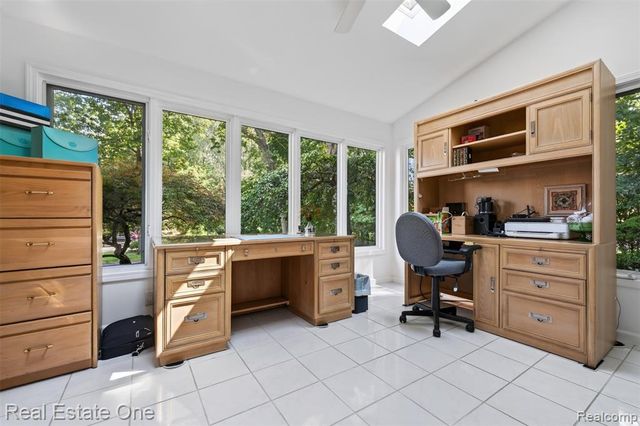 8520 Englewood Drive, Clarkston, MI 48346