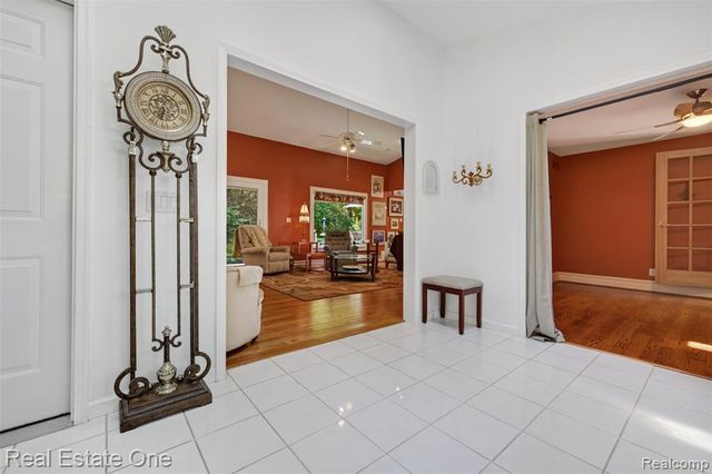 8520 Englewood Drive, Clarkston, MI 48346