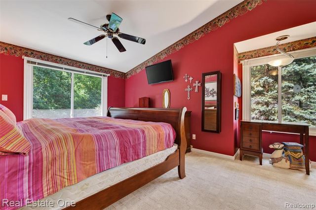 8520 Englewood Drive, Clarkston, MI 48346