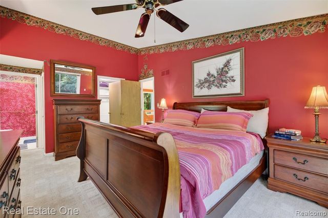 8520 Englewood Drive, Clarkston, MI 48346