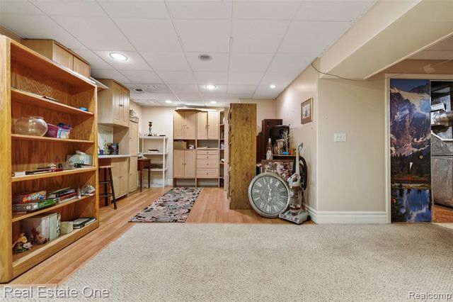 8520 Englewood Drive, Clarkston, MI 48346