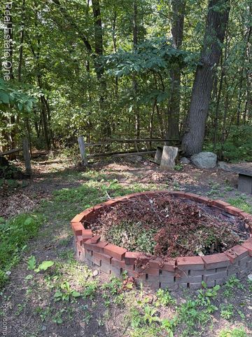 8520 Englewood Drive, Clarkston, MI 48346