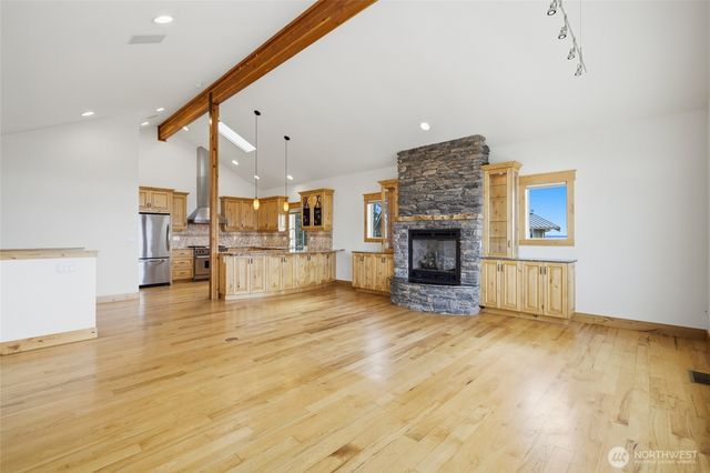895 Rocky Point Drive, Camano Island, WA 98282