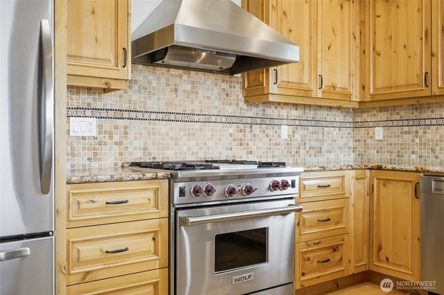 895 Rocky Point Drive, Camano Island, WA 98282