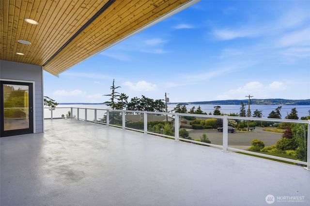 895 Rocky Point Drive, Camano Island, WA 98282