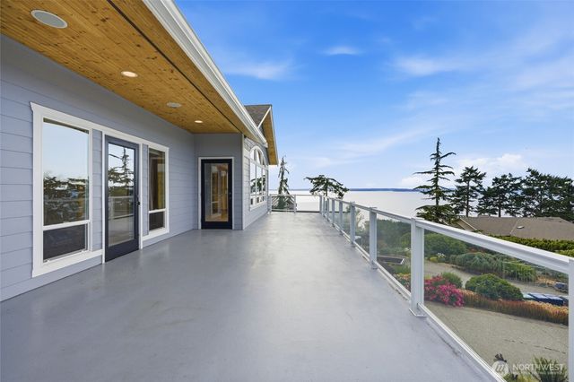 895 Rocky Point Drive, Camano Island, WA 98282