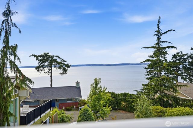 895 Rocky Point Drive, Camano Island, WA 98282