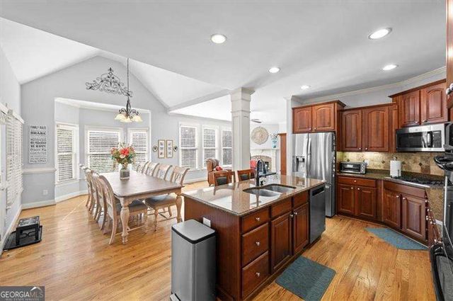 1003 Meadow Brook Drive, Woodstock, GA 30188