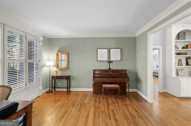 1003 Meadow Brook Drive, Woodstock, GA 30188