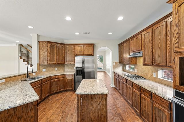 221 Chapel Hill Drive, Prosper, TX 75078