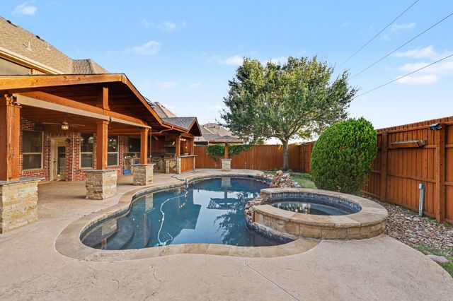 221 Chapel Hill Drive, Prosper, TX 75078