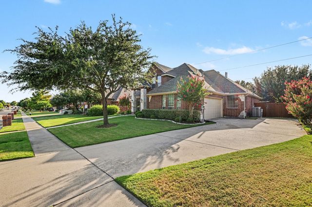 221 Chapel Hill Drive, Prosper, TX 75078