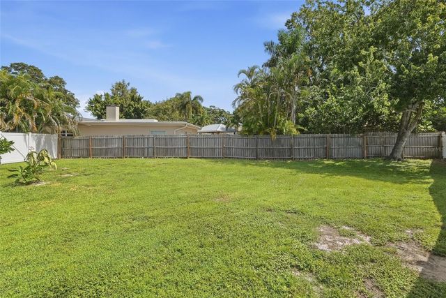 542 59TH WAY S, St Petersburg, FL 33707